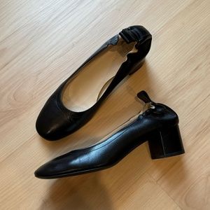 Everlane Day Heel in Black (6.5)